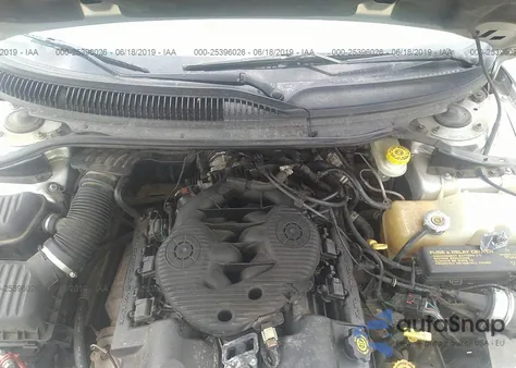 2004 Dodge Intrepid Se из США, поврежденный, VIN 2B3HD46R84H636852